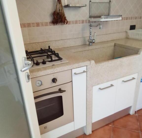 شقة غرفة واحدة مطلة على الحديقة, Rescio's Rooms