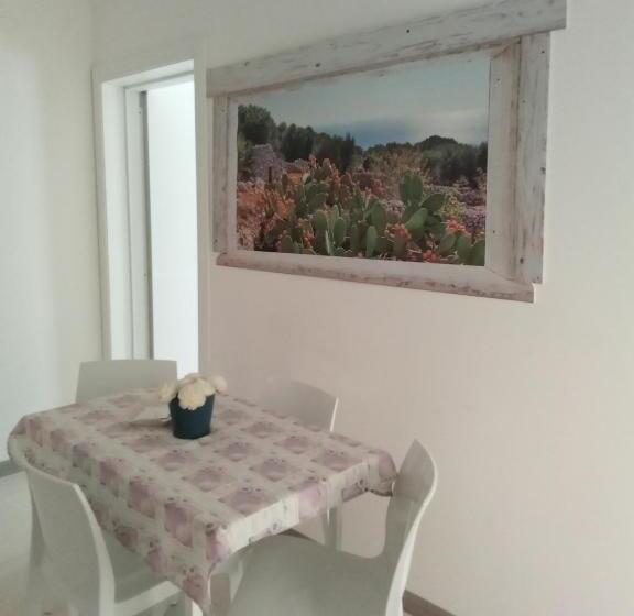 شقة غرفة واحدة مطلة على الحديقة, Rescio's Rooms