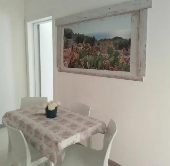 Huoneisto 1 Makuuhuone Puutarhanäkymä, Rescio's Rooms