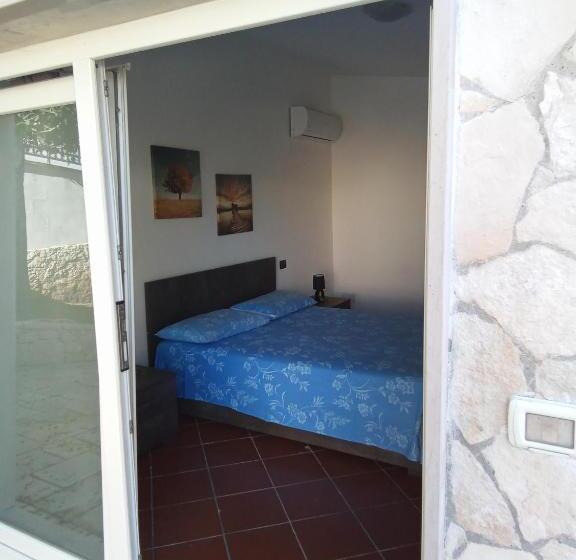 شقة غرفة واحدة مطلة على الحديقة, Rescio's Rooms