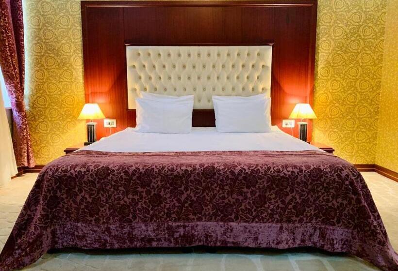 اتاق استاندارد, Clover Hotel Baku Formula 1 View