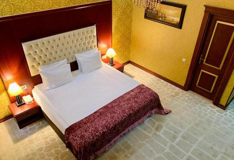 اتاق استاندارد, Clover Hotel Baku Formula 1 View