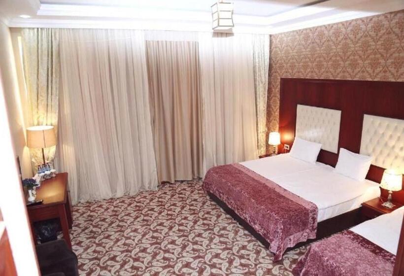 اتاق استاندارد سه نفره, Clover Hotel Baku Formula 1 View