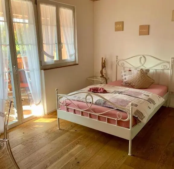 バルコニー付きシングルスタンダードルーム, Conny's B&b