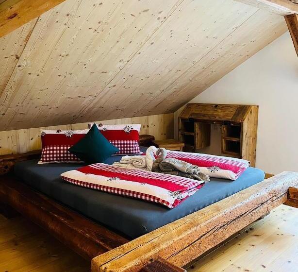 Студия Deluxe, Conny's B&b