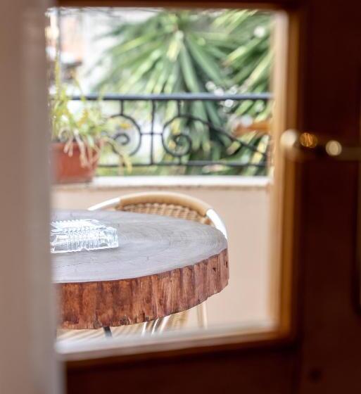 غرفة ديلوكس مزودة بشرفة, Garden Boutique B&b