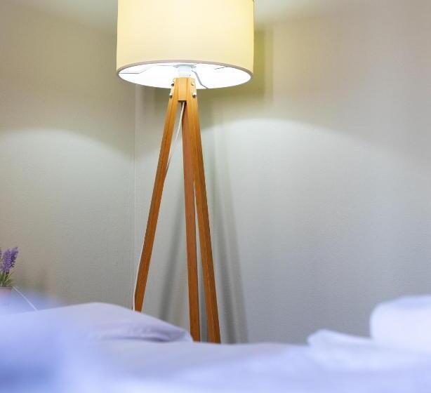 带阳台的豪华间, Garden Boutique B&b