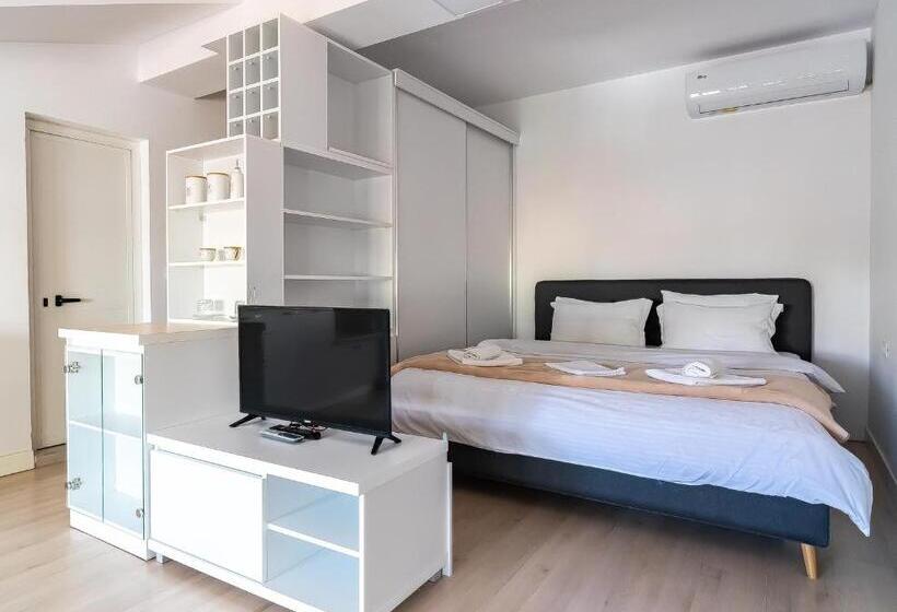 带花园景观的标准工作室, Garden Boutique B&b