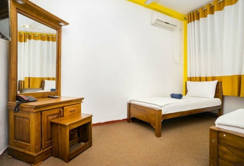 חדר דלוקס לשלושה, Al Manaal Residency