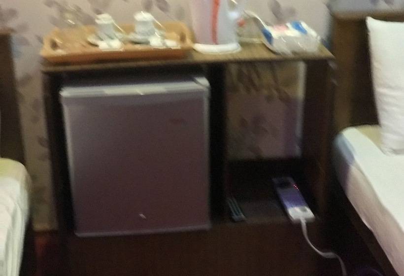 חדר דלוקס לשלושה, Al Manaal Residency