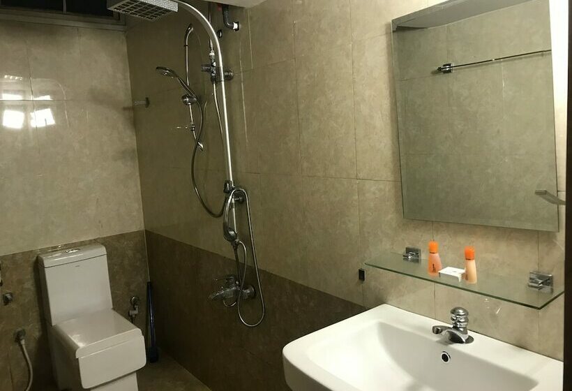 חדר דלוקס לשלושה, Al Manaal Residency