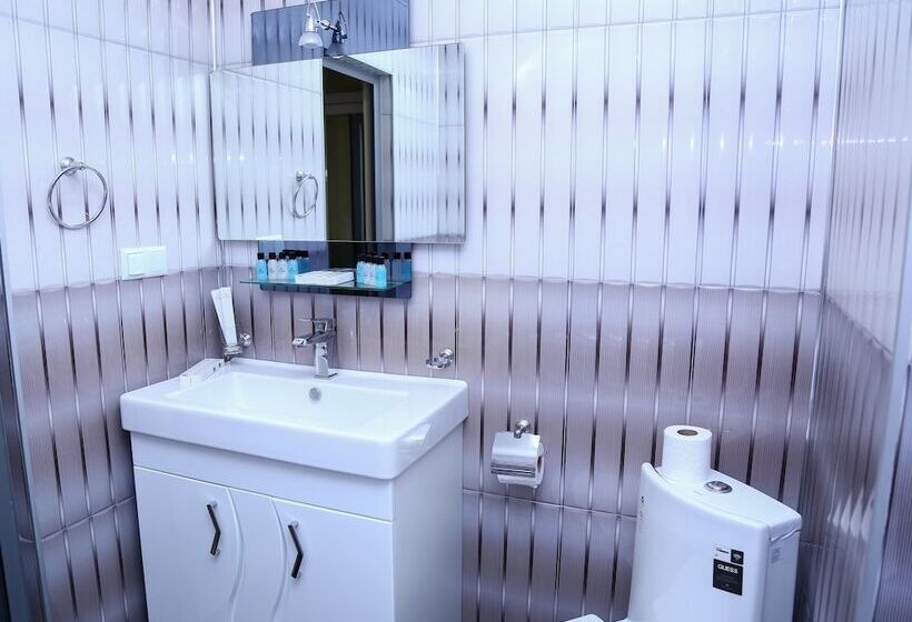 اتاق لوکس, Goris