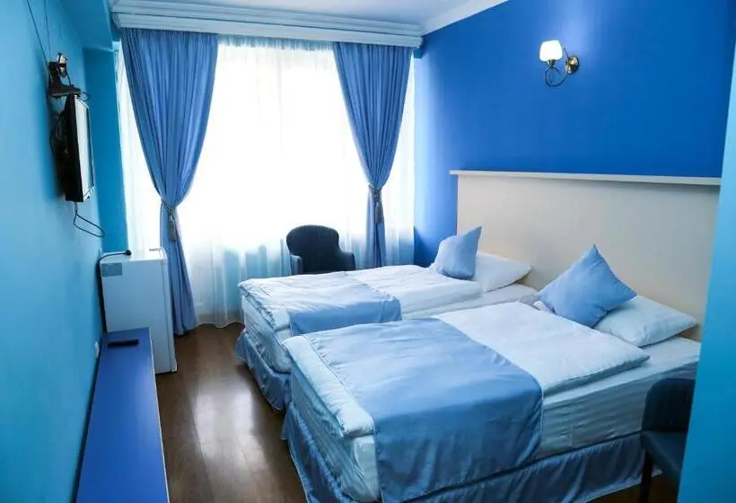 اتاق استاندارد با بالکن, Goris