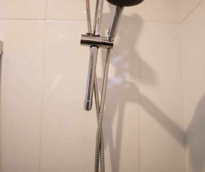 Quarto Estandar Individual, Infinity