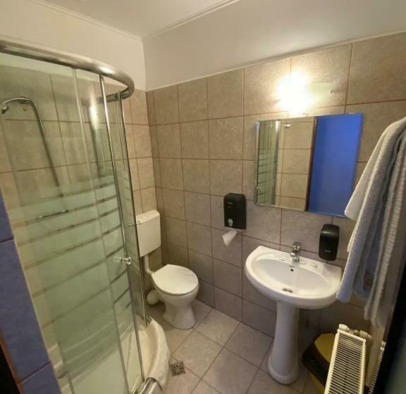 غرفة قياسية, Lacetate