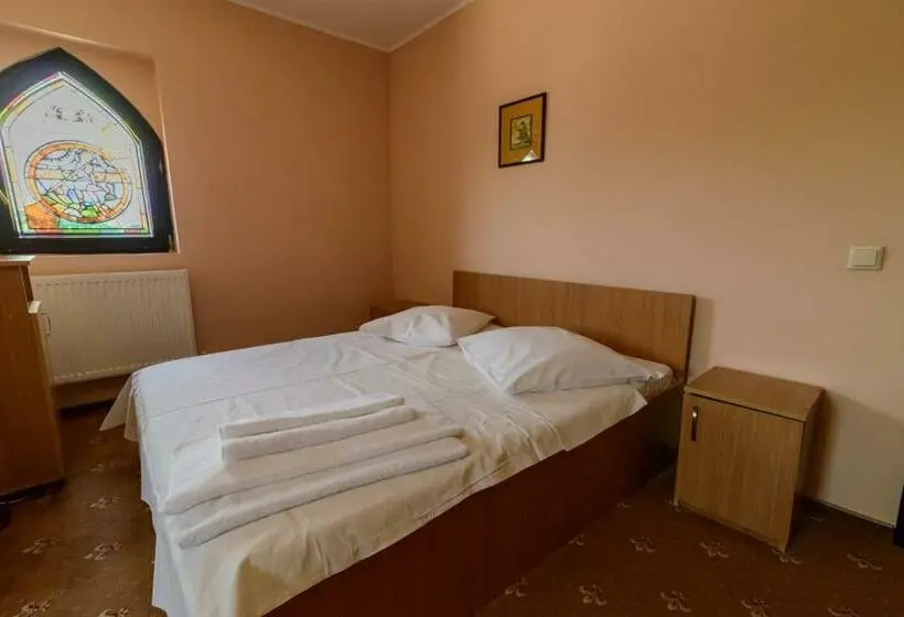Suite, Lacetate