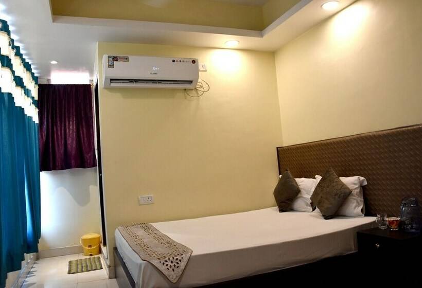 Quarto Deluxe, Maple Inn