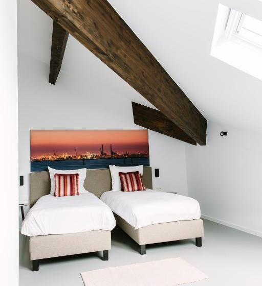 Номер Стандарт, Trust