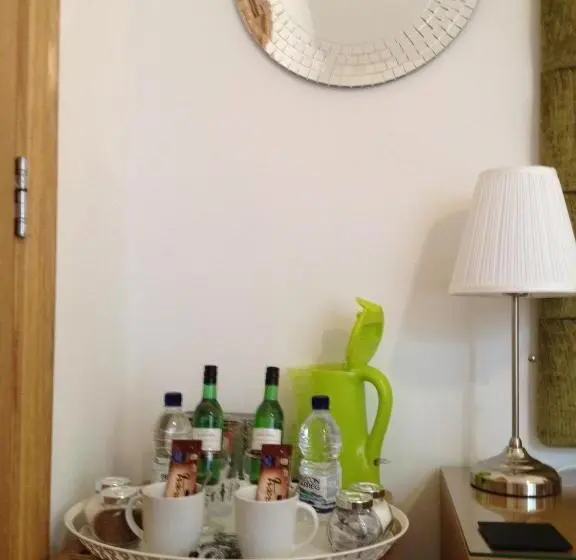 スタンダードインサイドビュールーム, Langland Road B&b