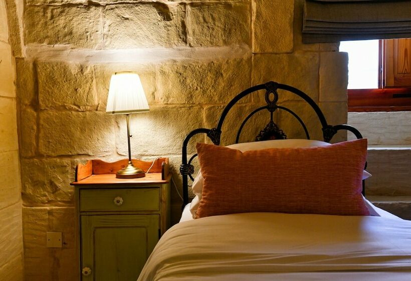 اتاق استاندارد, Maria's B&b