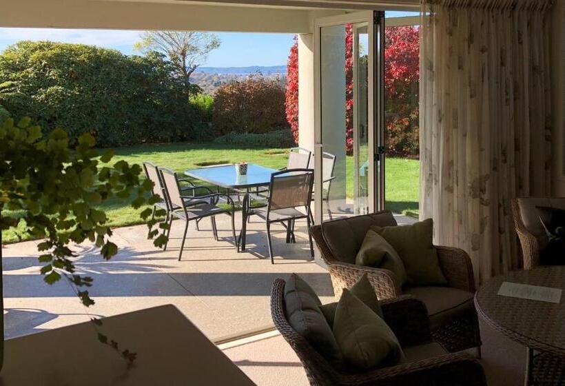 豪华套房, Karanda Bnb