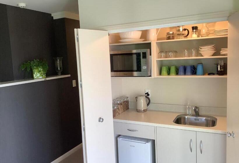 豪华套房, Karanda Bnb