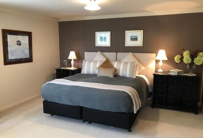 豪华套房, Karanda Bnb