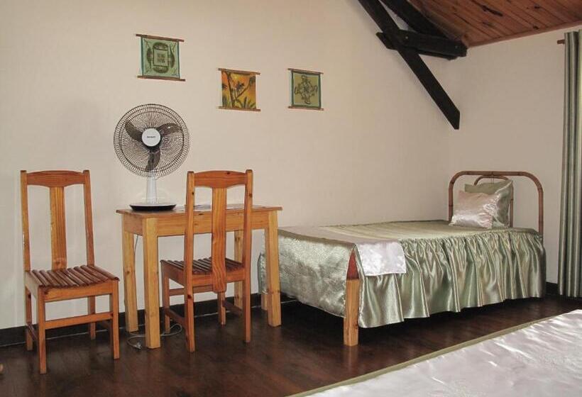 اتاق استاندارد سه نفره, Residence Matsiatra