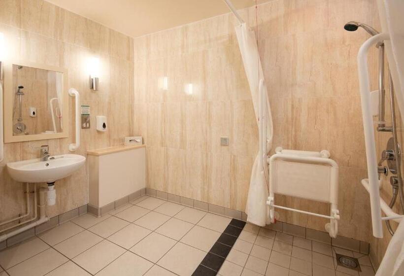 Номер Стандарт Адаптированный для Инвалидов, The Hog S Head Inn The Inn Collection Group