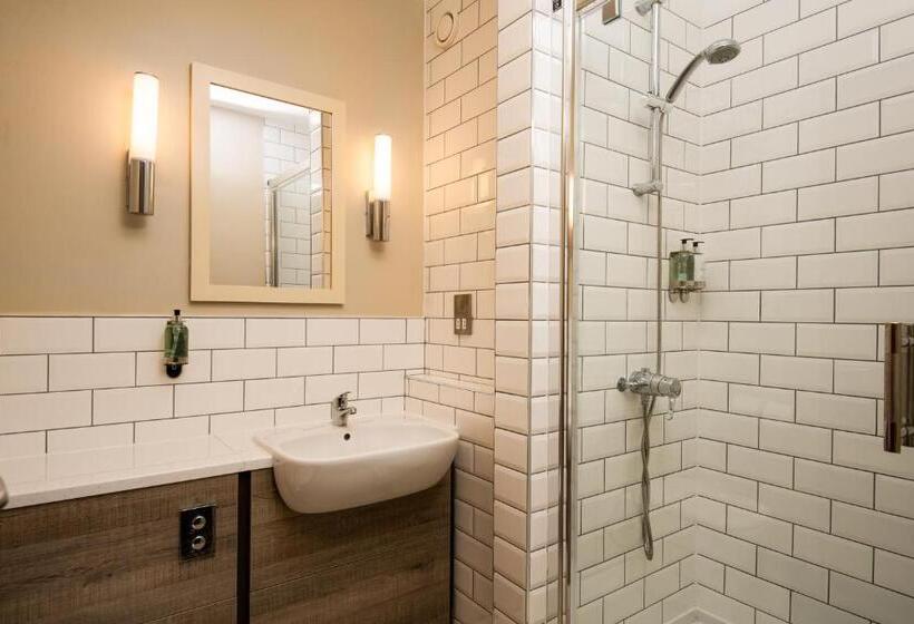 Семейный Номер, The Hog S Head Inn The Inn Collection Group