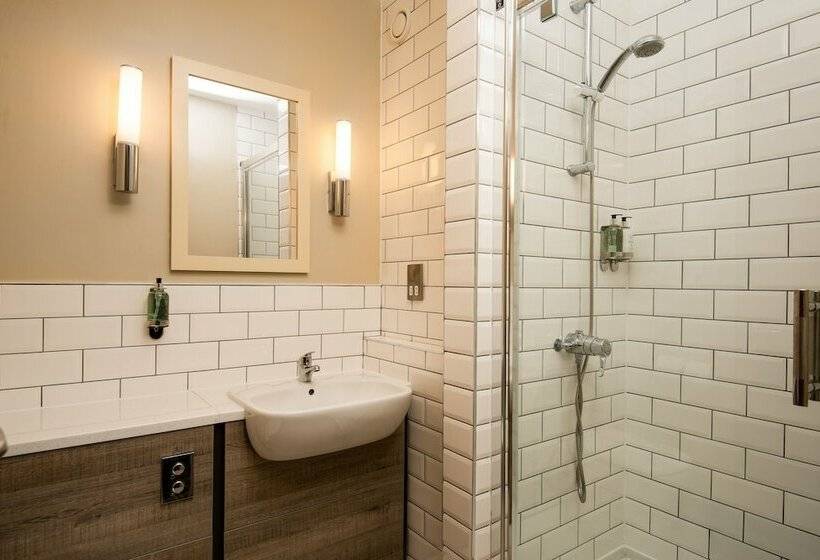 Номер Стандарт, The Hog S Head Inn The Inn Collection Group