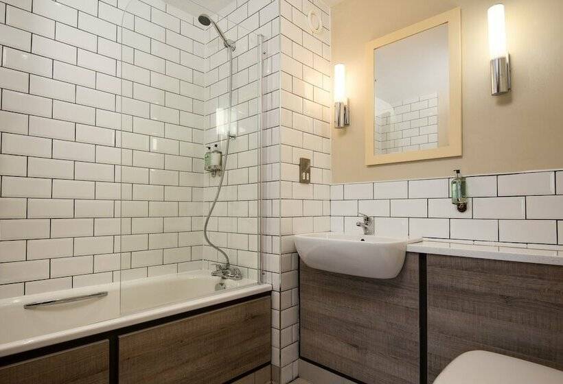 Номер Стандарт, The Hog S Head Inn The Inn Collection Group