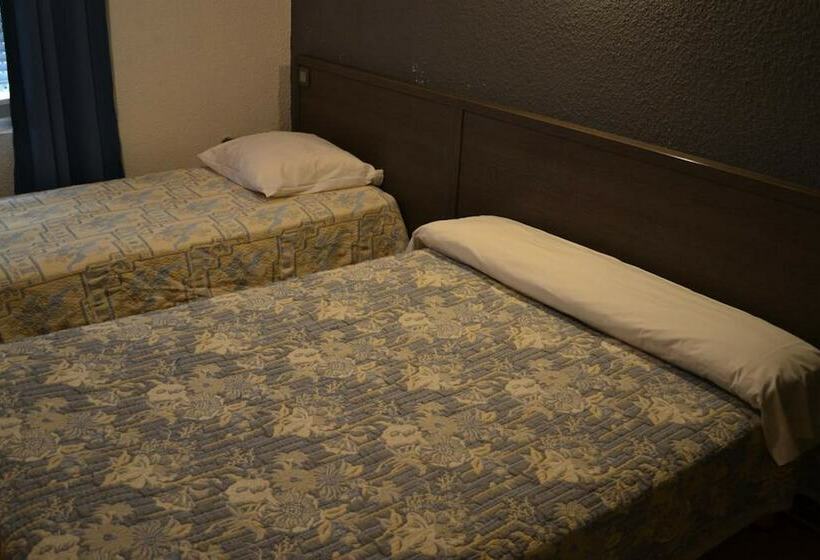 Семейный Номер Вид на Море, L Hotel Du Port