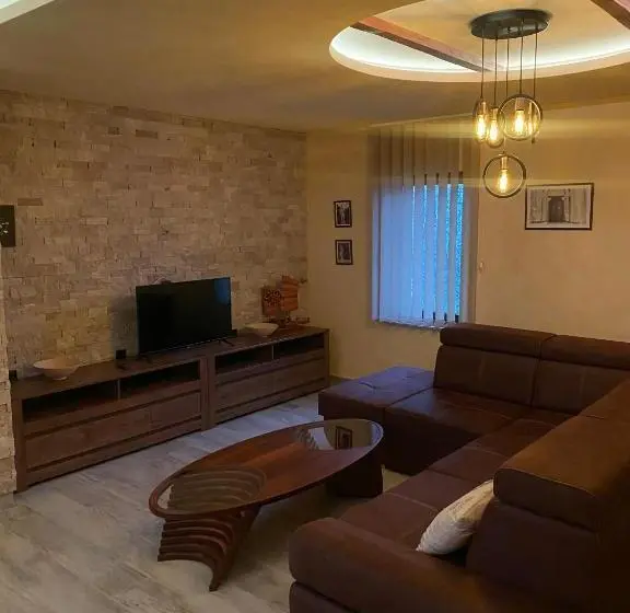 آپارتمان 1 خوابه, Motel Pizzeria Antic's