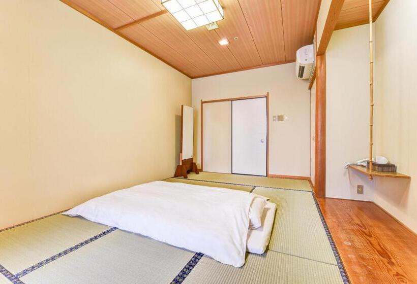 Номер Стандарт Трехместный, Sagayamato Onsen Hotel Amandi