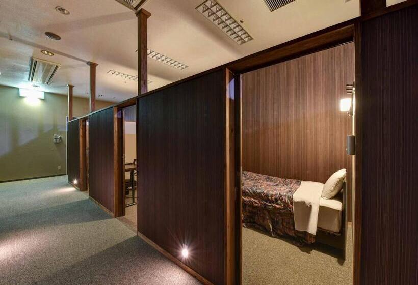 ルームシェアのワンベッド, Sagayamato Onsen Hotel Amandi