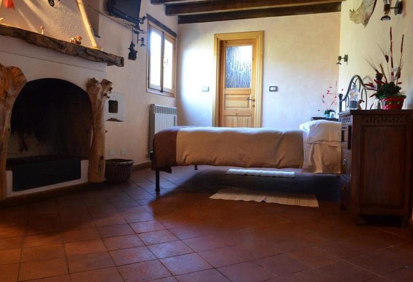 חדר סטנדרט לשלושה, B&b Da Giua