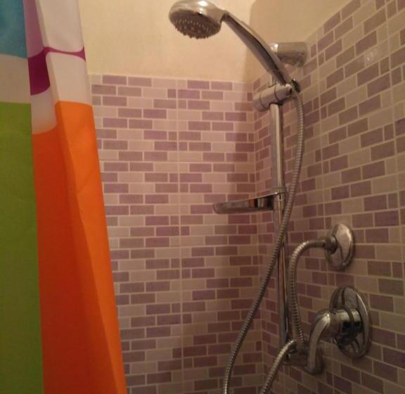 スタンダードルーム, B&b L  Albicocco