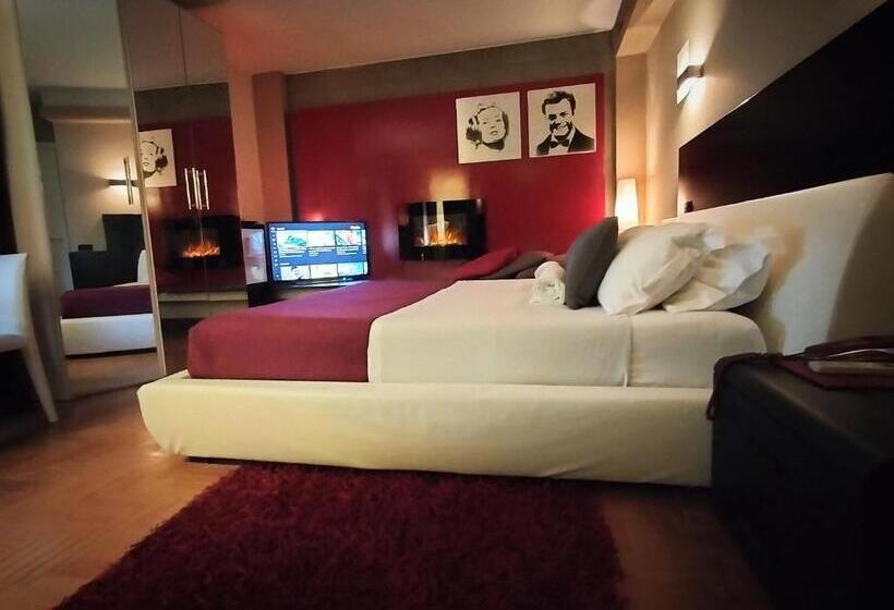 سوئیت با وان آب گرم, L Orto Degli Otelli