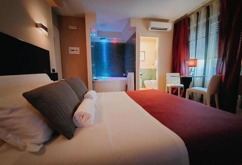 سوئیت با وان آب گرم, L Orto Degli Otelli