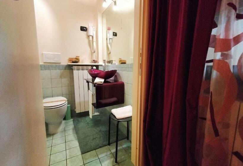 اتاق استاندارد, L Orto Degli Otelli