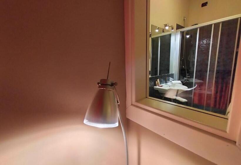 اتاق اکونومی یک تخته, L Orto Degli Otelli