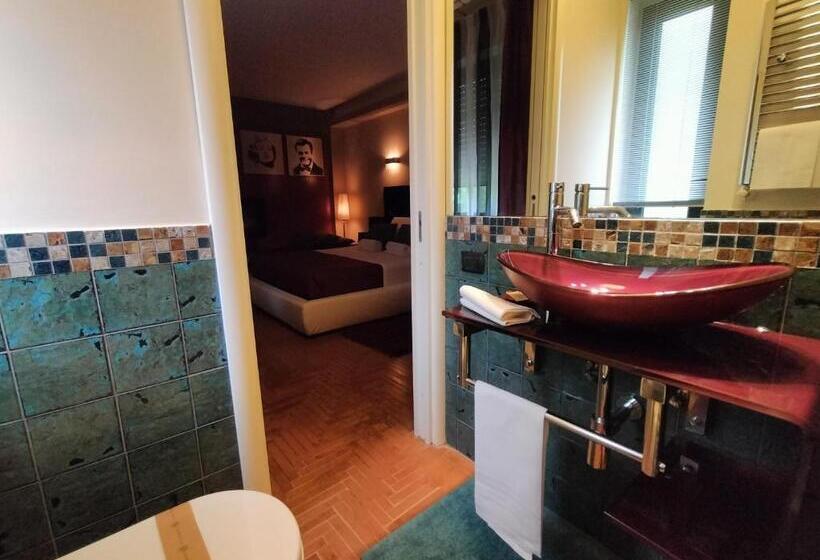 سوئیت با وان آب گرم, L Orto Degli Otelli