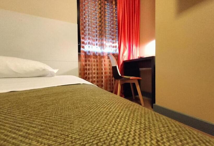 اتاق اکونومی یک تخته, L Orto Degli Otelli