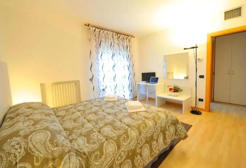 スタンダードルーム, Bed And Breakfast La Sosta