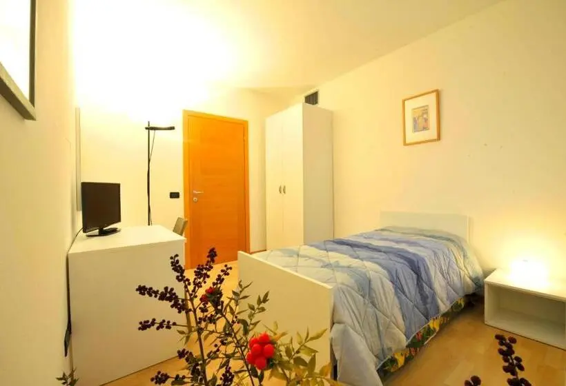 スタンダードシングルルーム, Bed And Breakfast La Sosta
