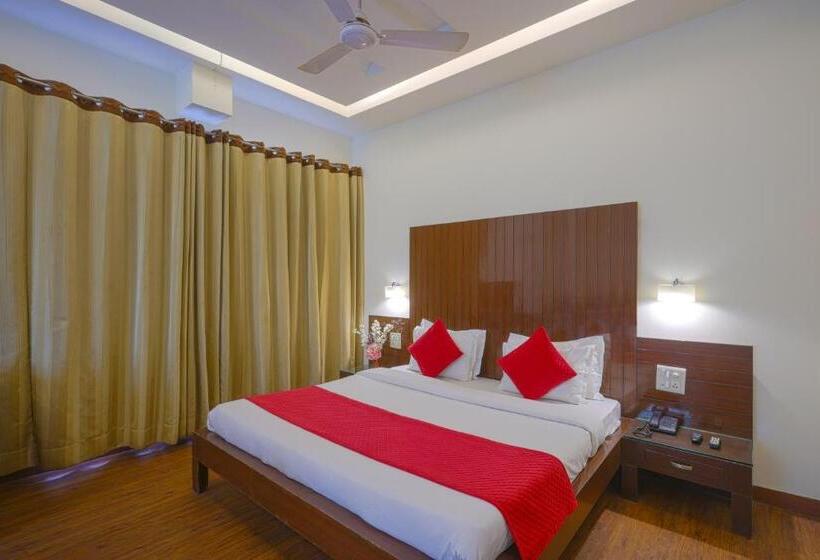 四人豪华间, Haris Mg Road Gurugram