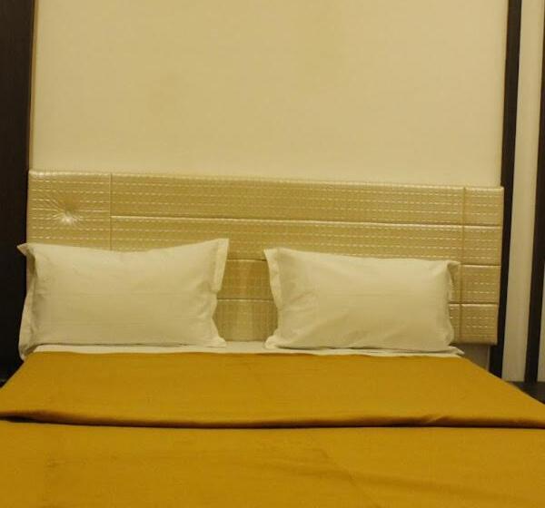 デラックスルーム, Shiv Lake Bhuj