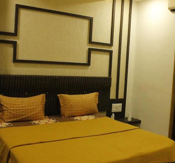 デラックスルーム, Shiv Lake Bhuj