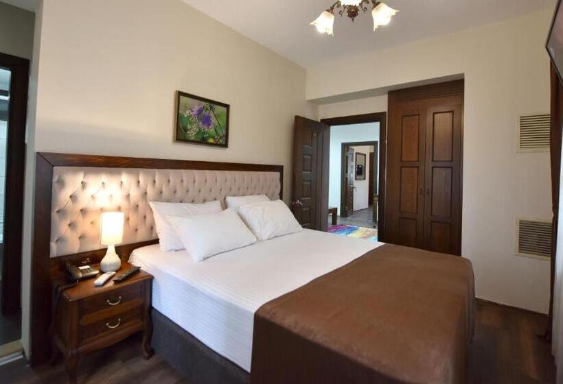 سوییت خانوادگی, Zagnospasa Konaklari